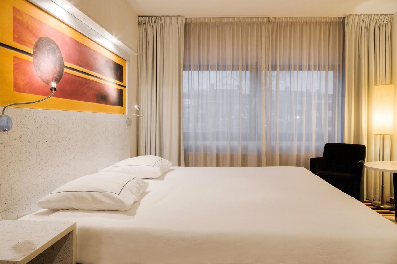 Leonardo Hotel Hengelo City Center เฮงเงโล ภายนอก รูปภาพ