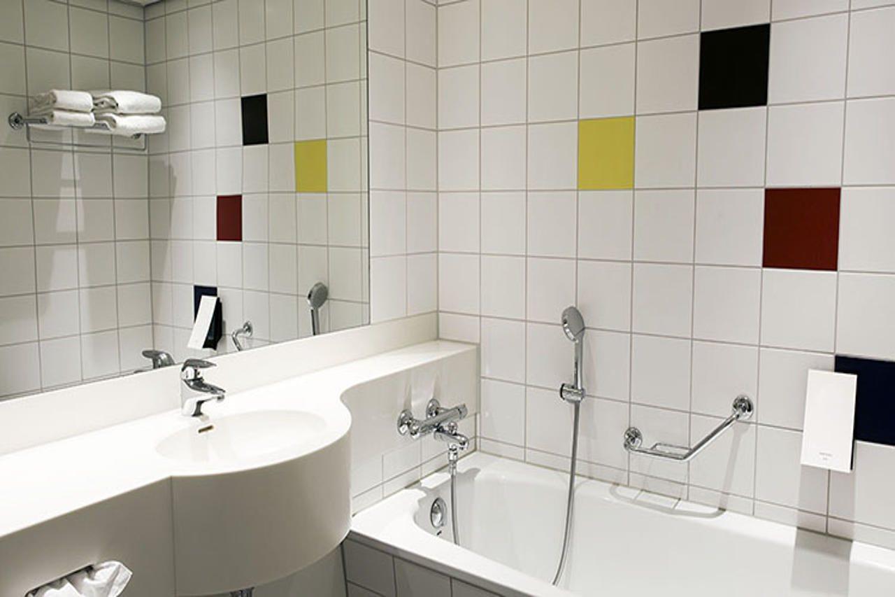 Leonardo Hotel Hengelo City Center เฮงเงโล ภายนอก รูปภาพ